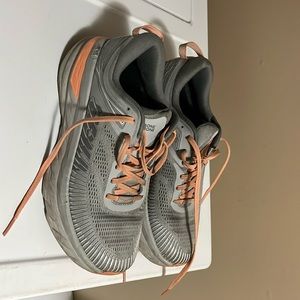 Hoka size 8.5 Bondi 7 running shoes